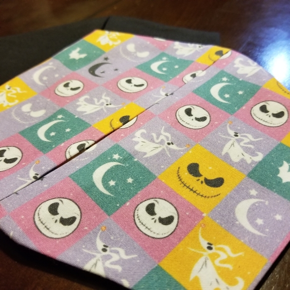 Sarah BEE'S Boutique Accessories - Nightmare before Christmas cotton Facemask